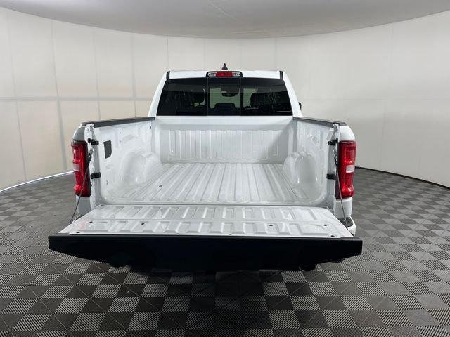New 2026 Bright White Clear-Coat Exterior Paint RAM BIG HORN image 35
