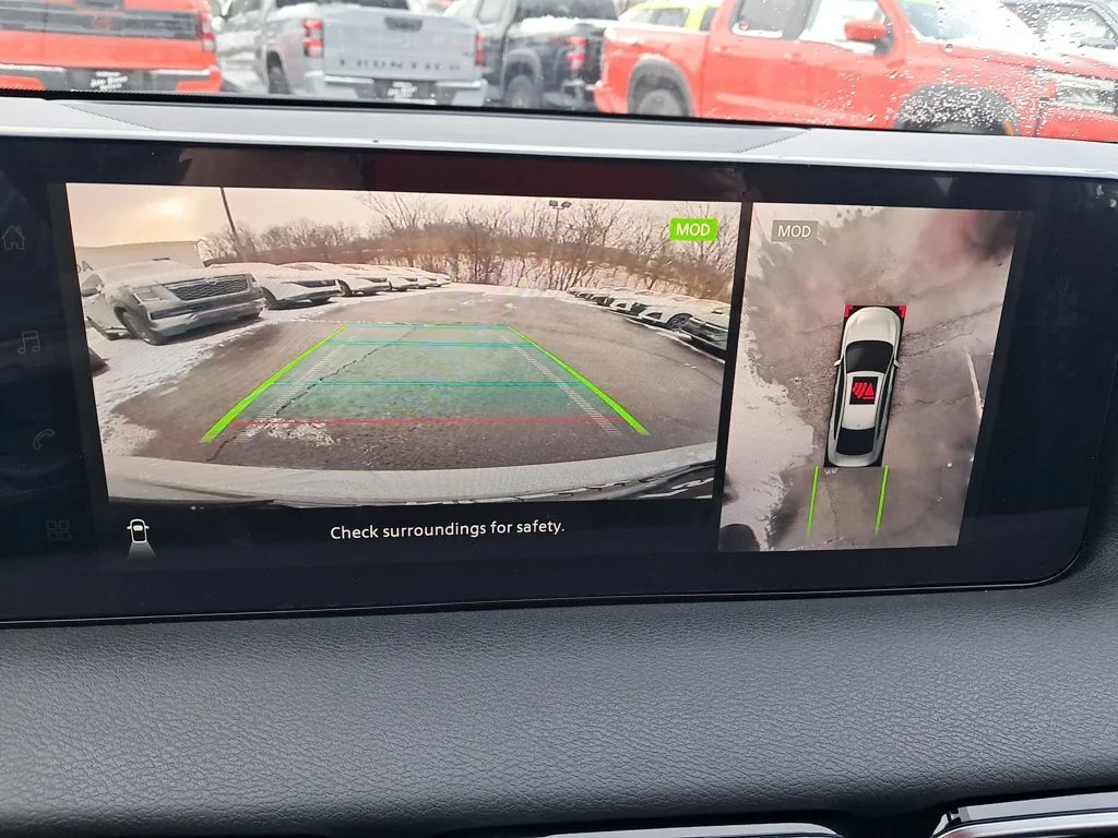 New 2026 Gray Nissan SR image 21