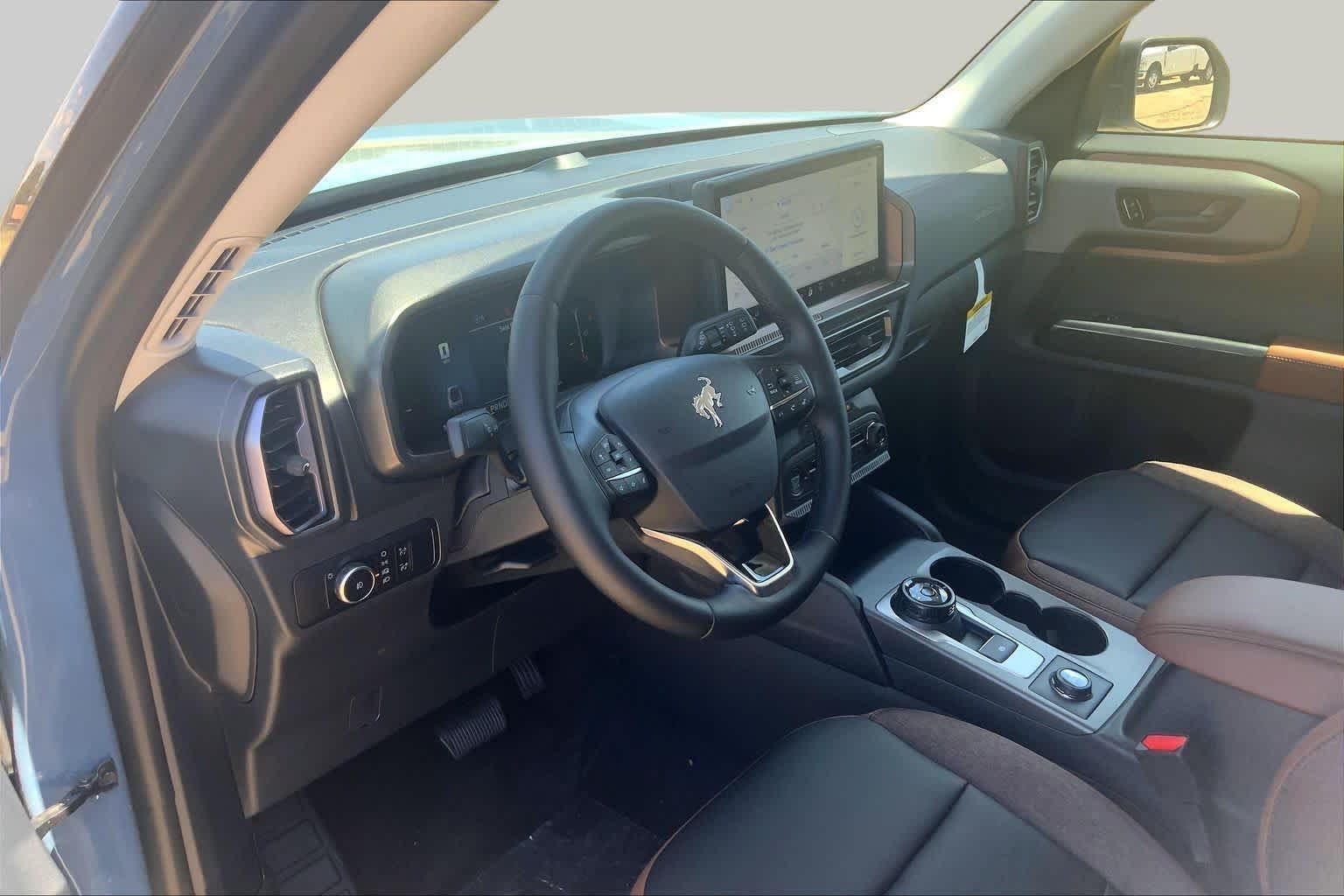 New 2026 Azure Gray Metallic Tri-Coat Ford Outer Banks® image 8