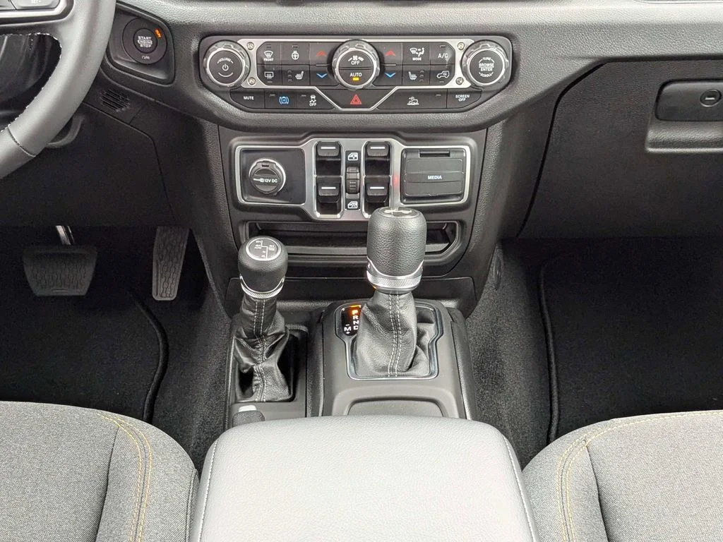 2025 Jeep Wrangler 4xe Sports S 4XE - Photo 20