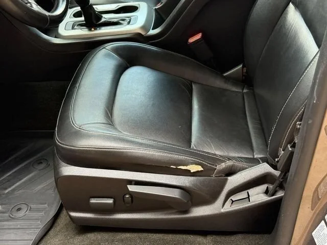 Used 2015 BROWNSTONE METALLIC Chevrolet 2WD LT image 16