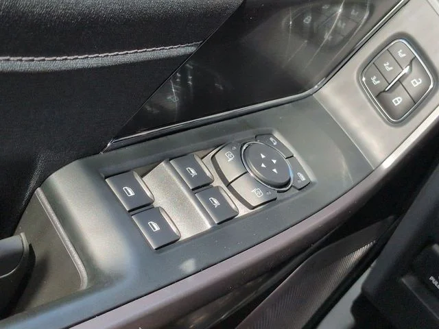New 2026 Carbonized Gray Metallic Ford Lariat® image 25