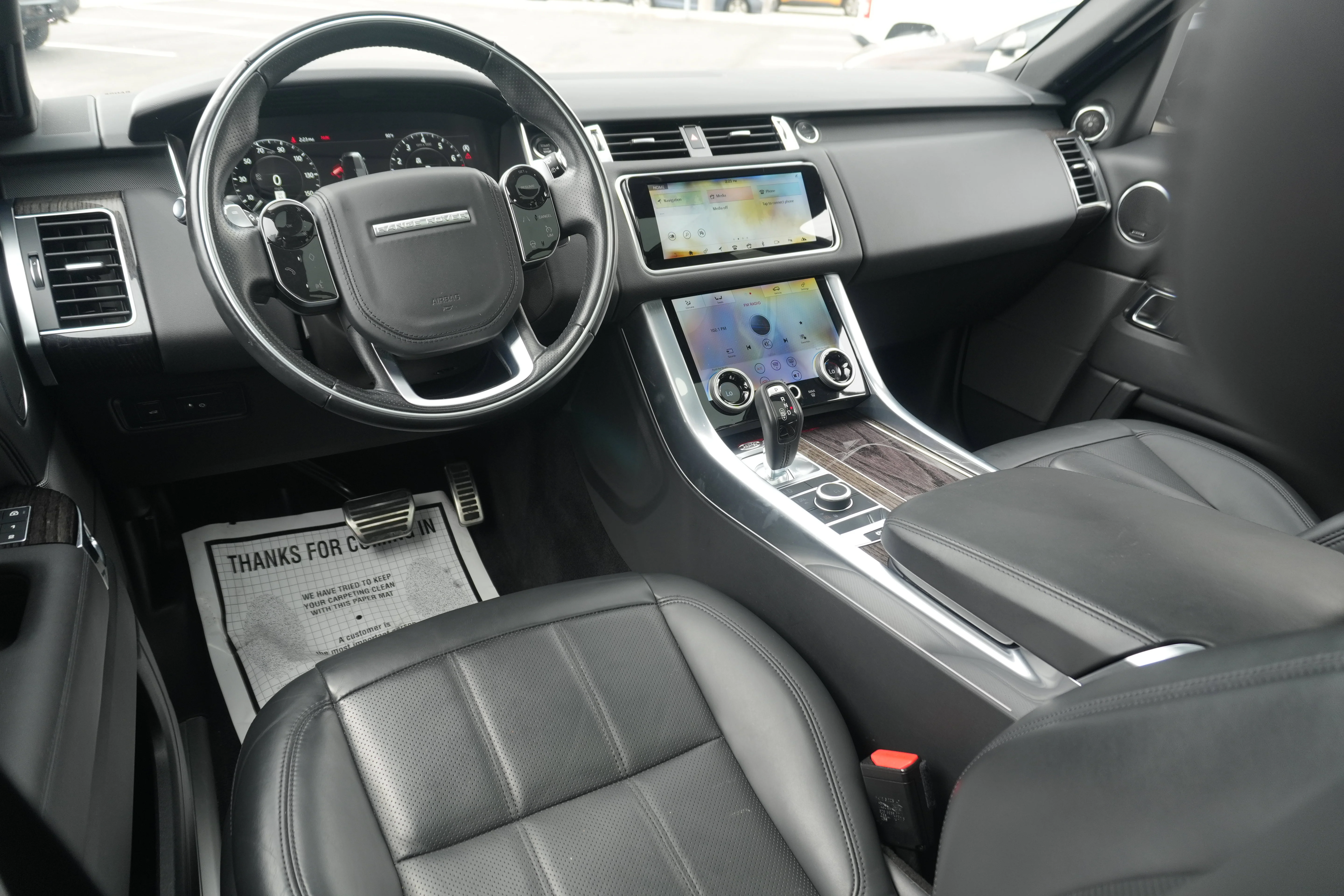 Used 2022 Eiger Grey Metallic Land Rover HSE Silver Edition image 28