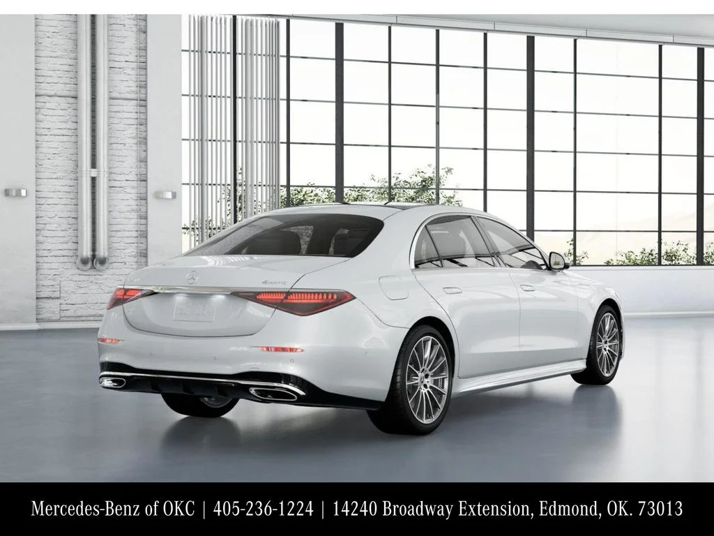 New 2026 White Mercedes-Benz S 580 image 22