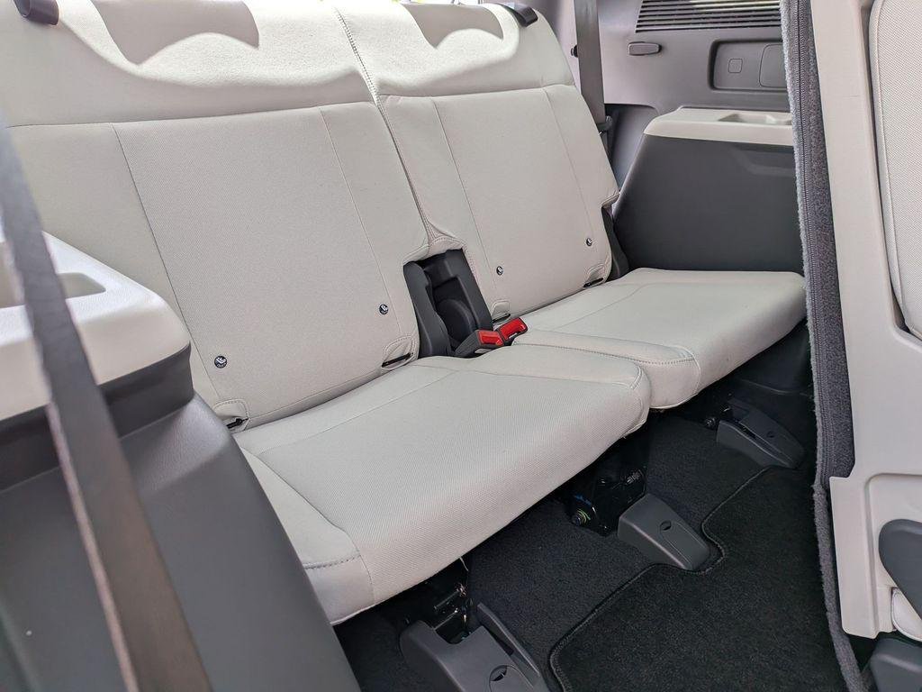 New 2026 Gray Hyundai SE AWD image 29