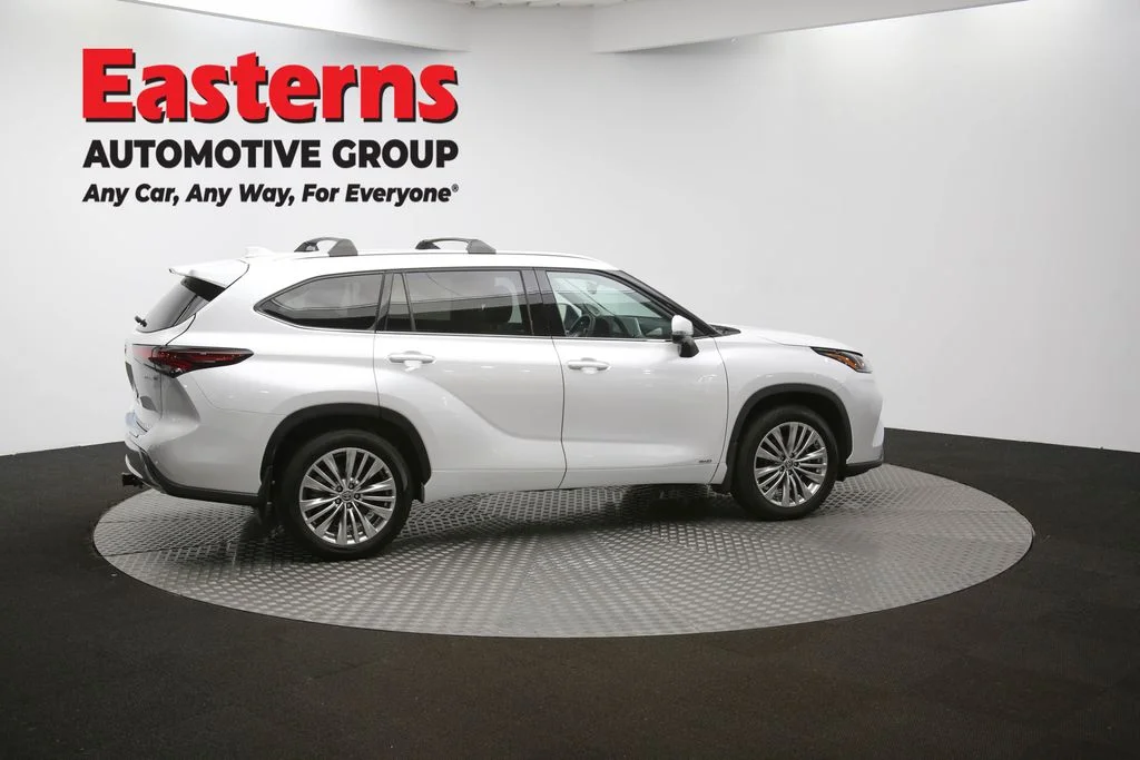 Used 2024 Beige Toyota Platinum image 49