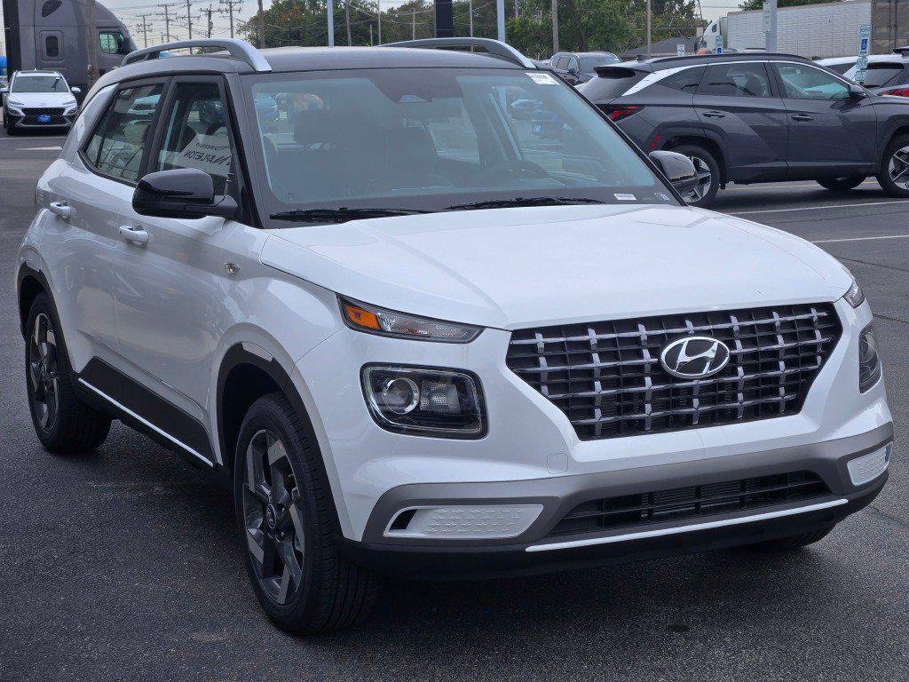New 2026 Lunar Hyundai SEL w/Two-Tone Roof image 3