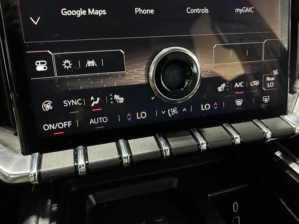 Used 2024 Ebony Twilight Metallic GMC Elevation image 28