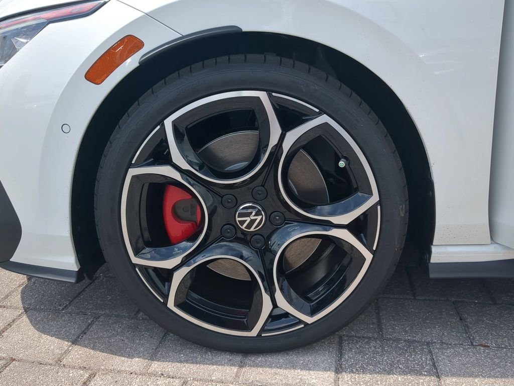 New 2026 White/off-white Volkswagen Autobahn image 33