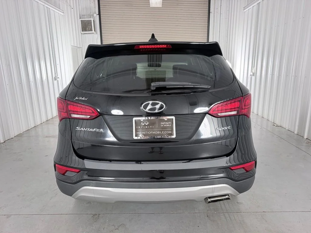 Used 2017 Black Hyundai 2.4 Base image 6