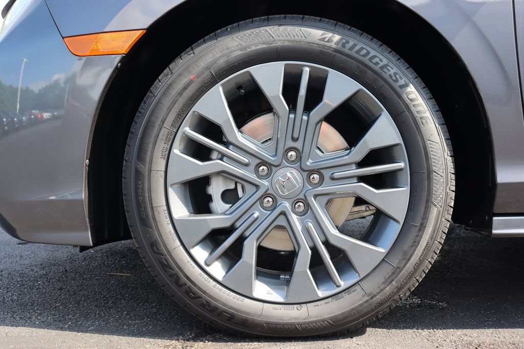 New 2026 Modern Steel Metallic Honda Touring image 10