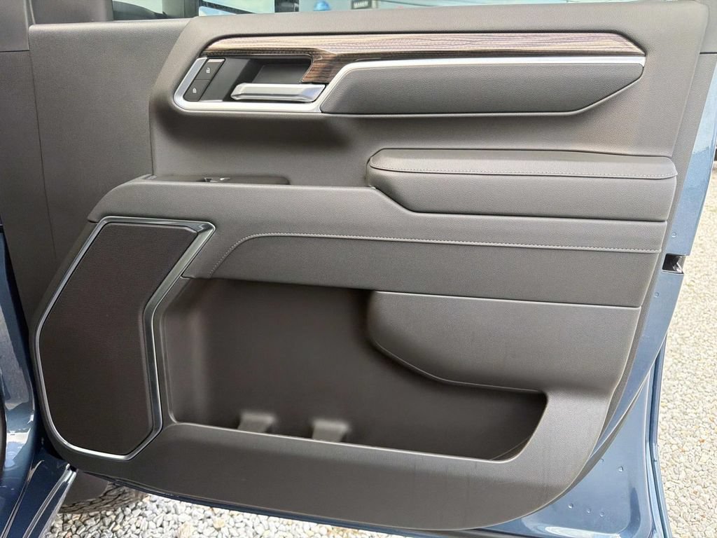 New 2026 Lakeshore Blue Metallic Chevrolet LT image 14
