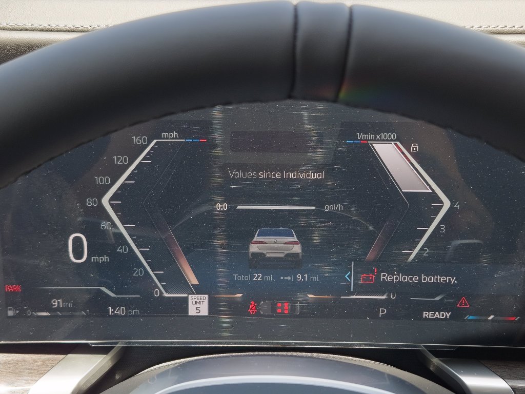 2026 BMW 7 Series 760i - Photo 12