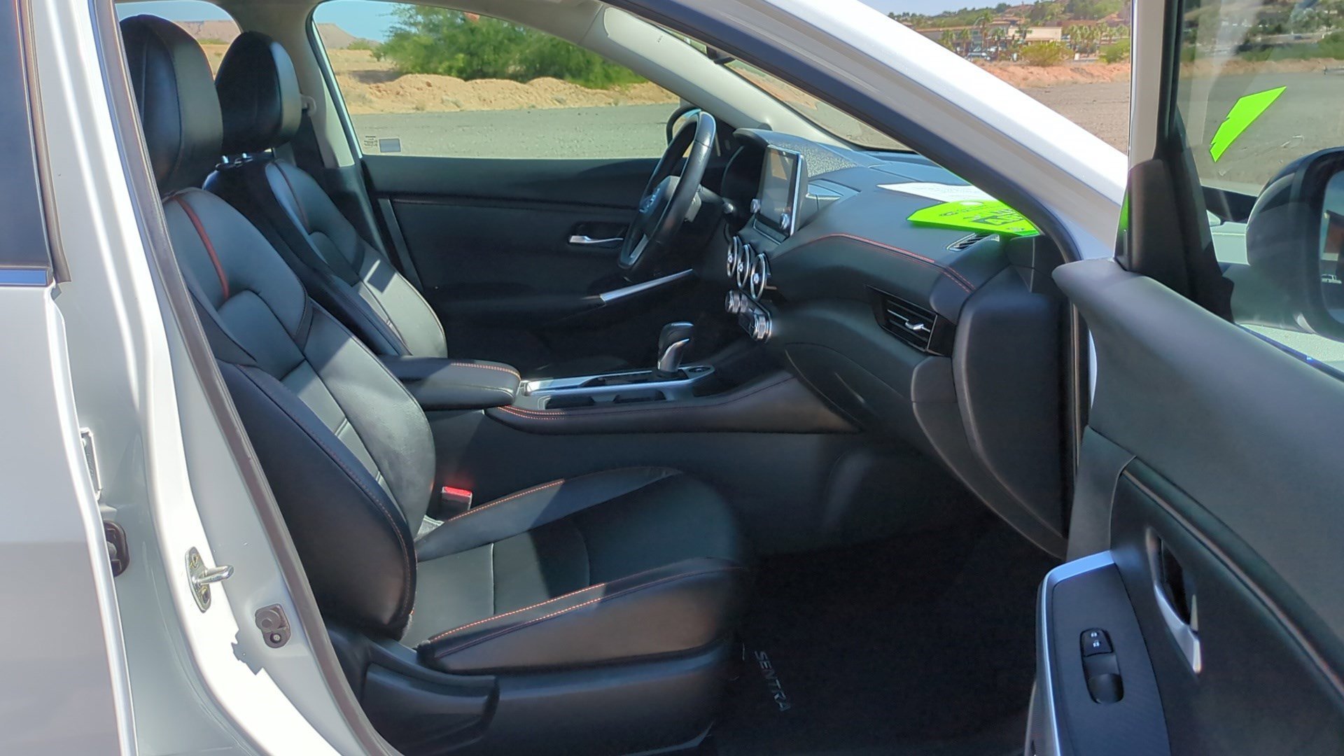 Used 2021 Aspen White Tricoat Nissan SR image 29