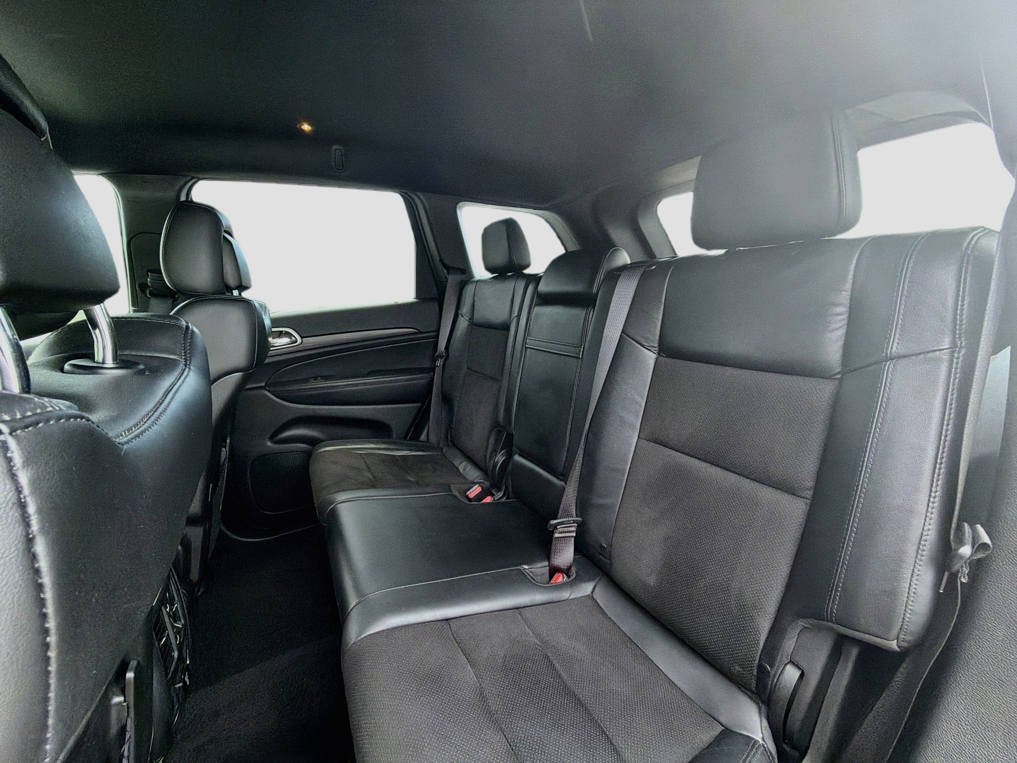 Used 2022 Velvet Red Pearlcoat Jeep Laredo X image 21