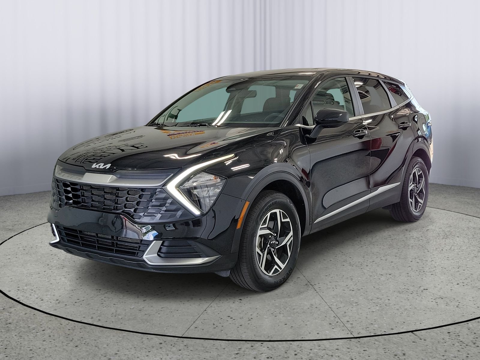 Used 2023 Black Kia LX image 4