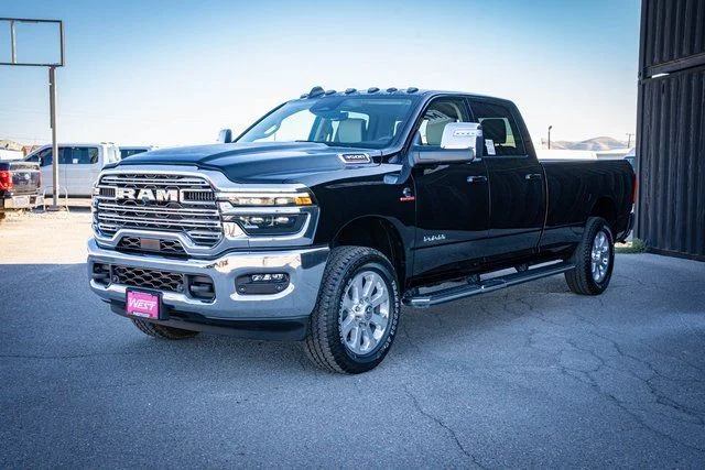 2026 RAM 3500 Laramie - Photo 12