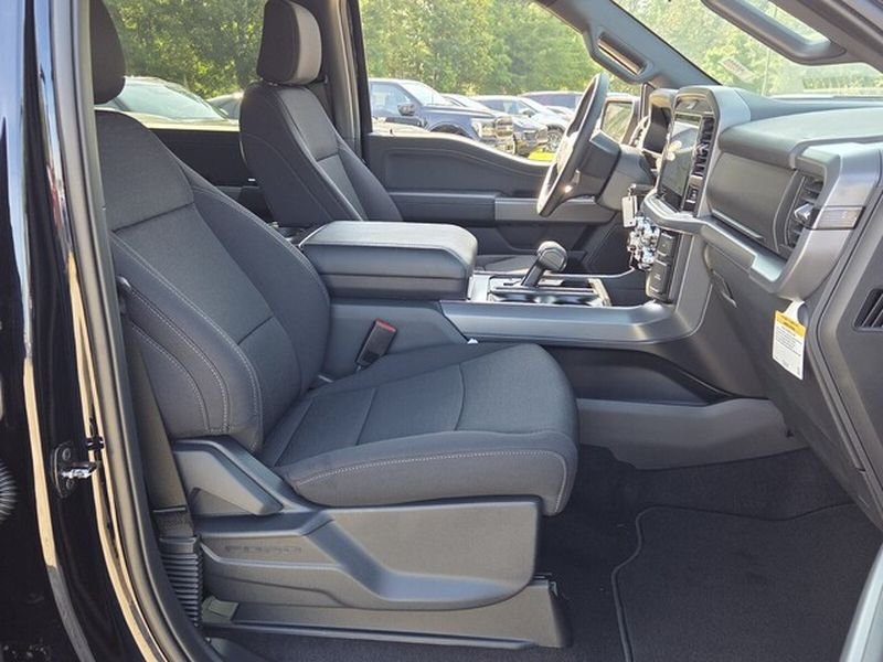New 2026 Antimatter Blue Metallic Ford XLT image 15