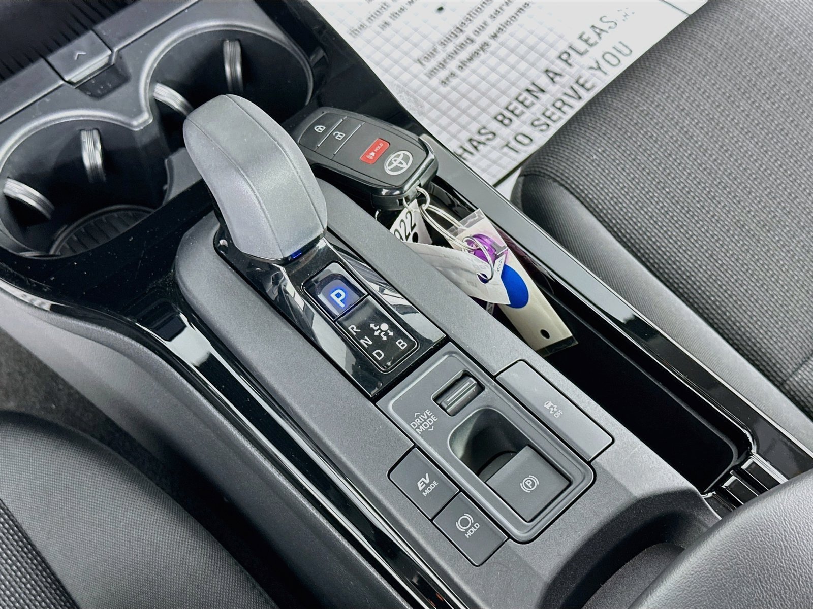 2026 Toyota Prius LE - Photo 21