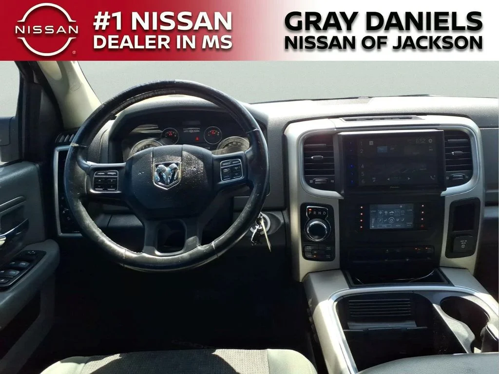 Used 2015 White Ram Big Horn image 9