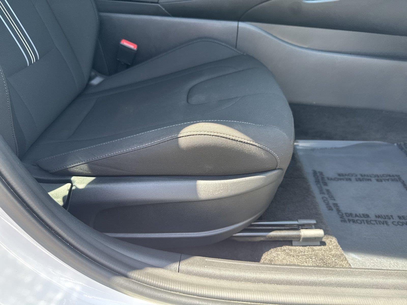 Used 2025 Serenity White Hyundai SEL Convenience image 37