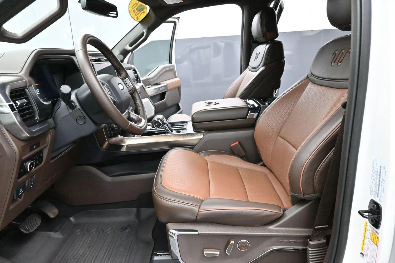 Used 2026 Star White Metallic Tri-coat Ford King Ranch image 12