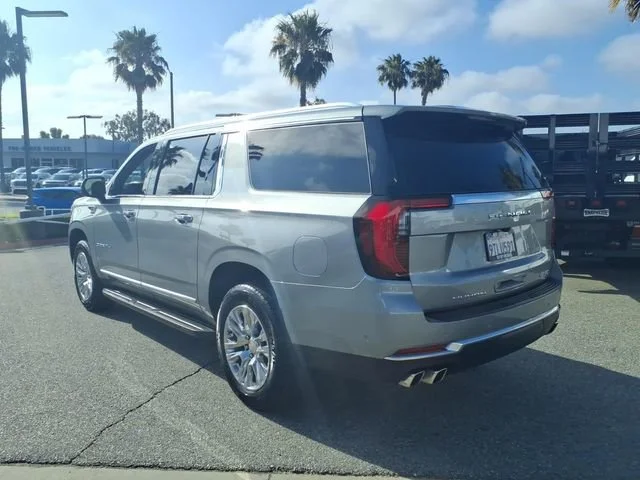 Used 2025 Sterling Metallic GMC Denali image 9
