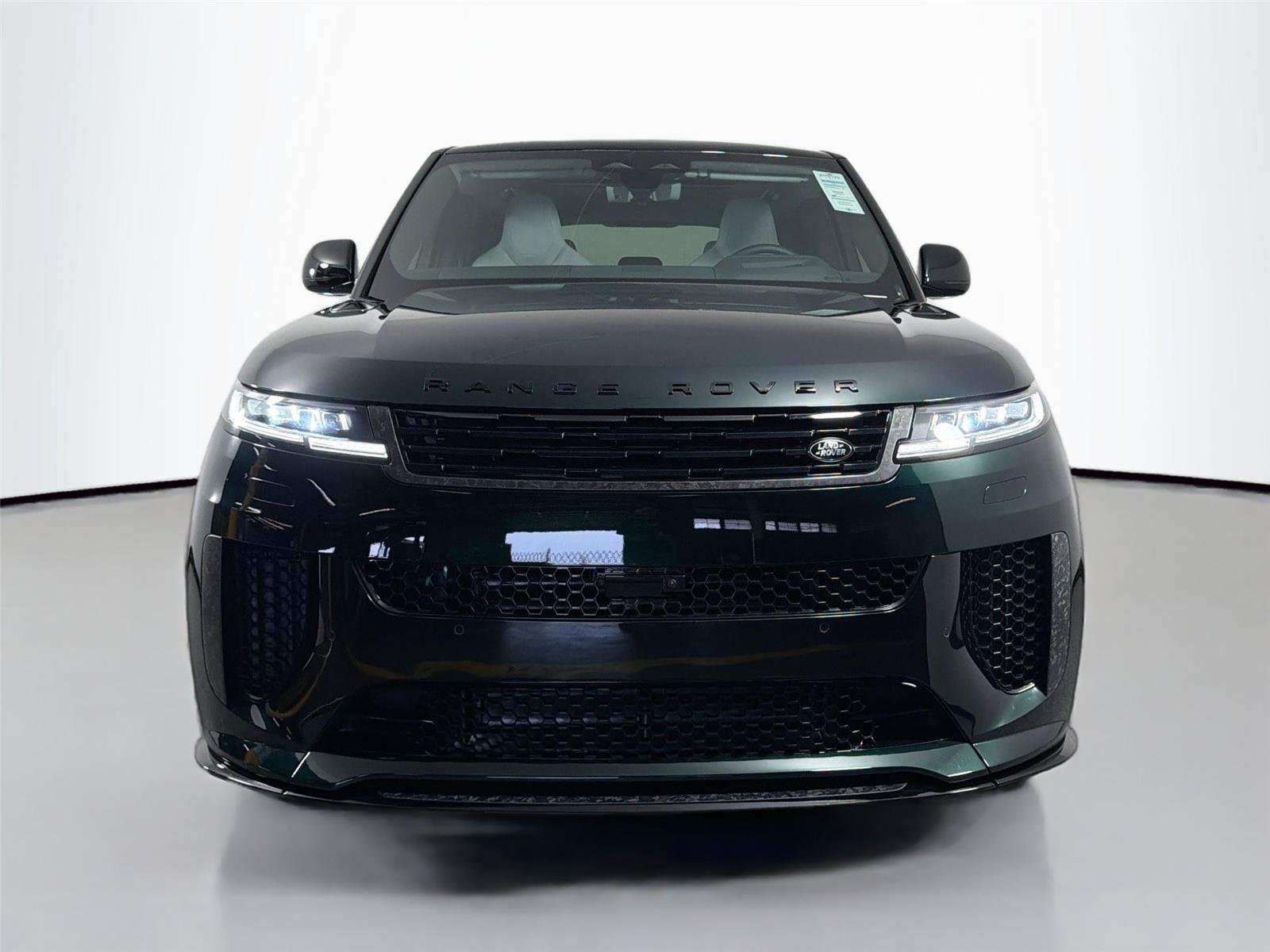 New 2026 British Racing Green LAND ROVER SV V8 635PS image 2