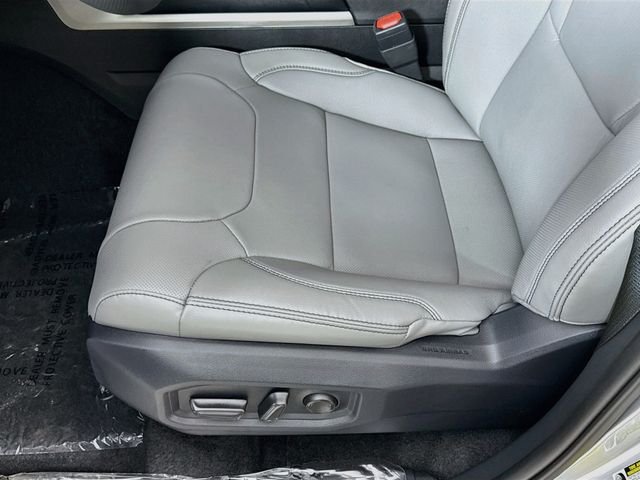 New 2026 Celestial Silver Metallic Toyota  SR5 image 18