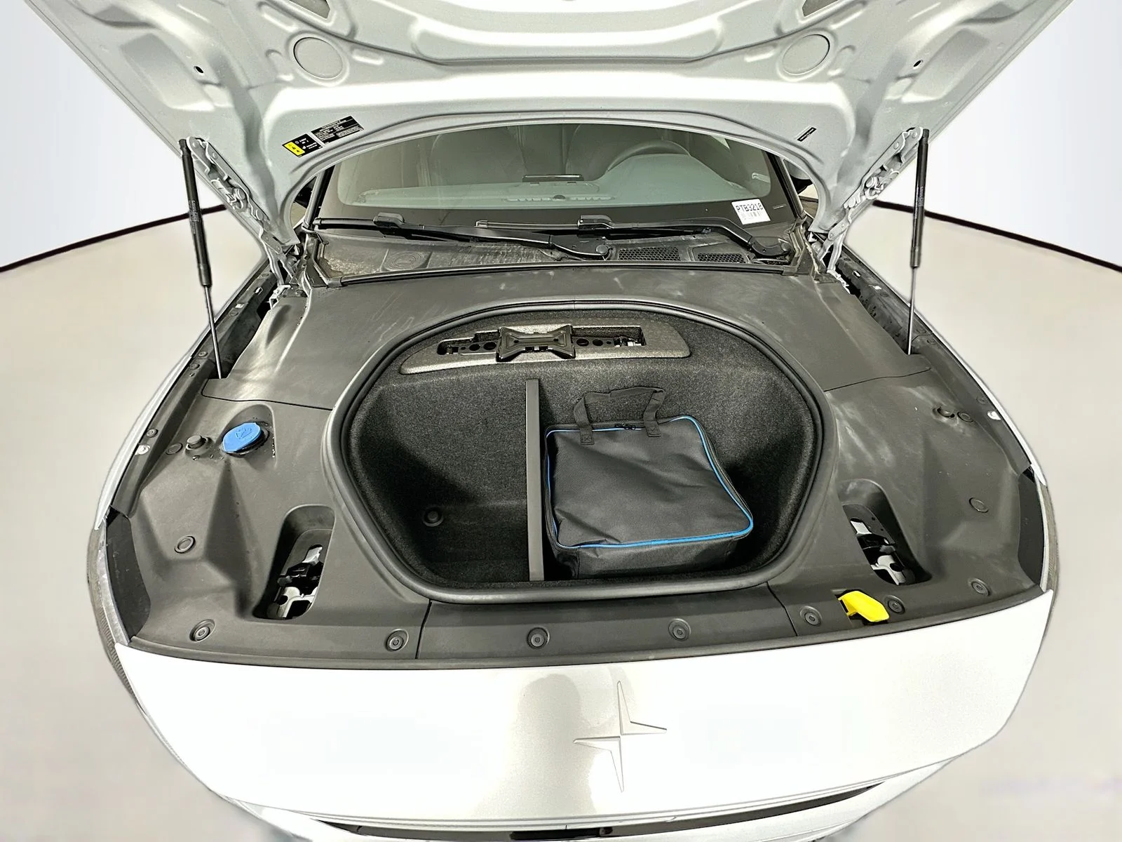 Used 2024 Magnesium Metallic Polestar Long Range Dual Motor image 33