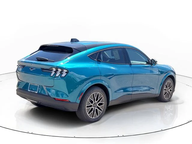 New 2026 Adriatic Blue Metallic Ford Premium image 5
