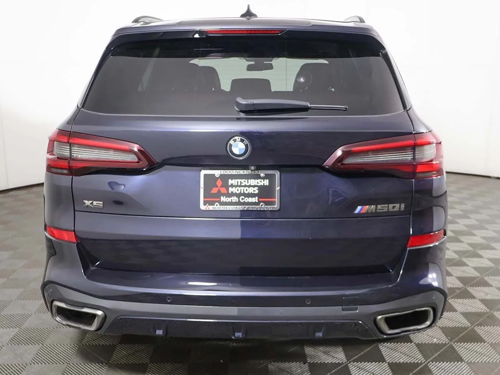 Used 2022 Black BMW M50i image 16