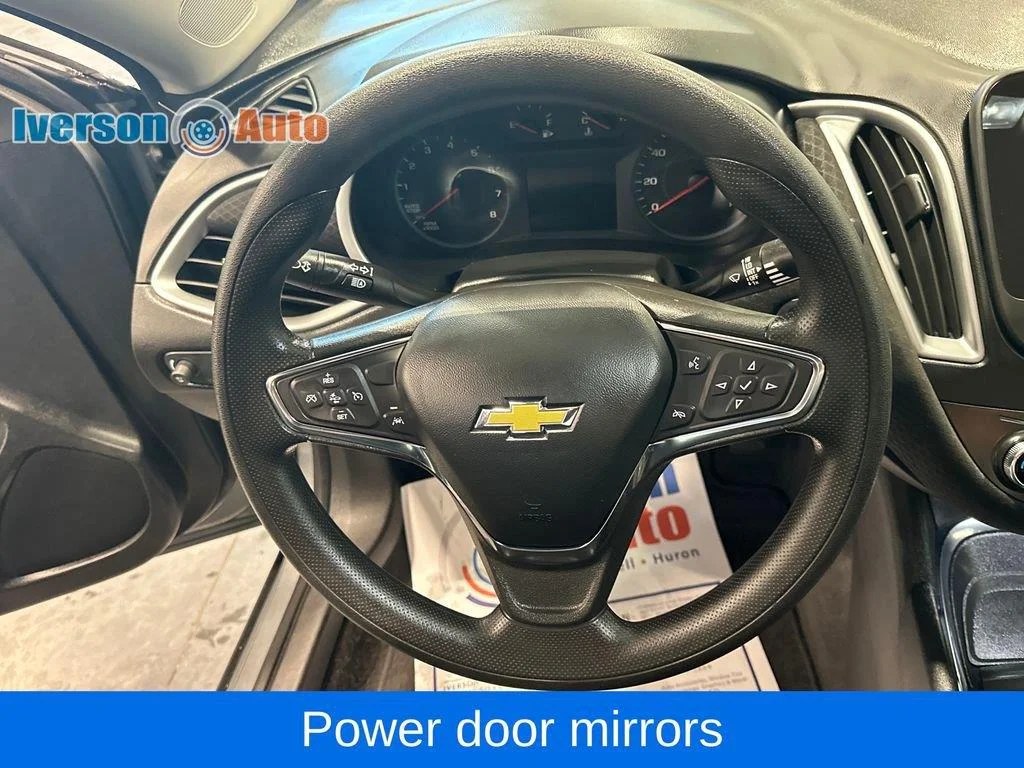 Used 2024 Sterling Gray Metallic Chevrolet LT image 18