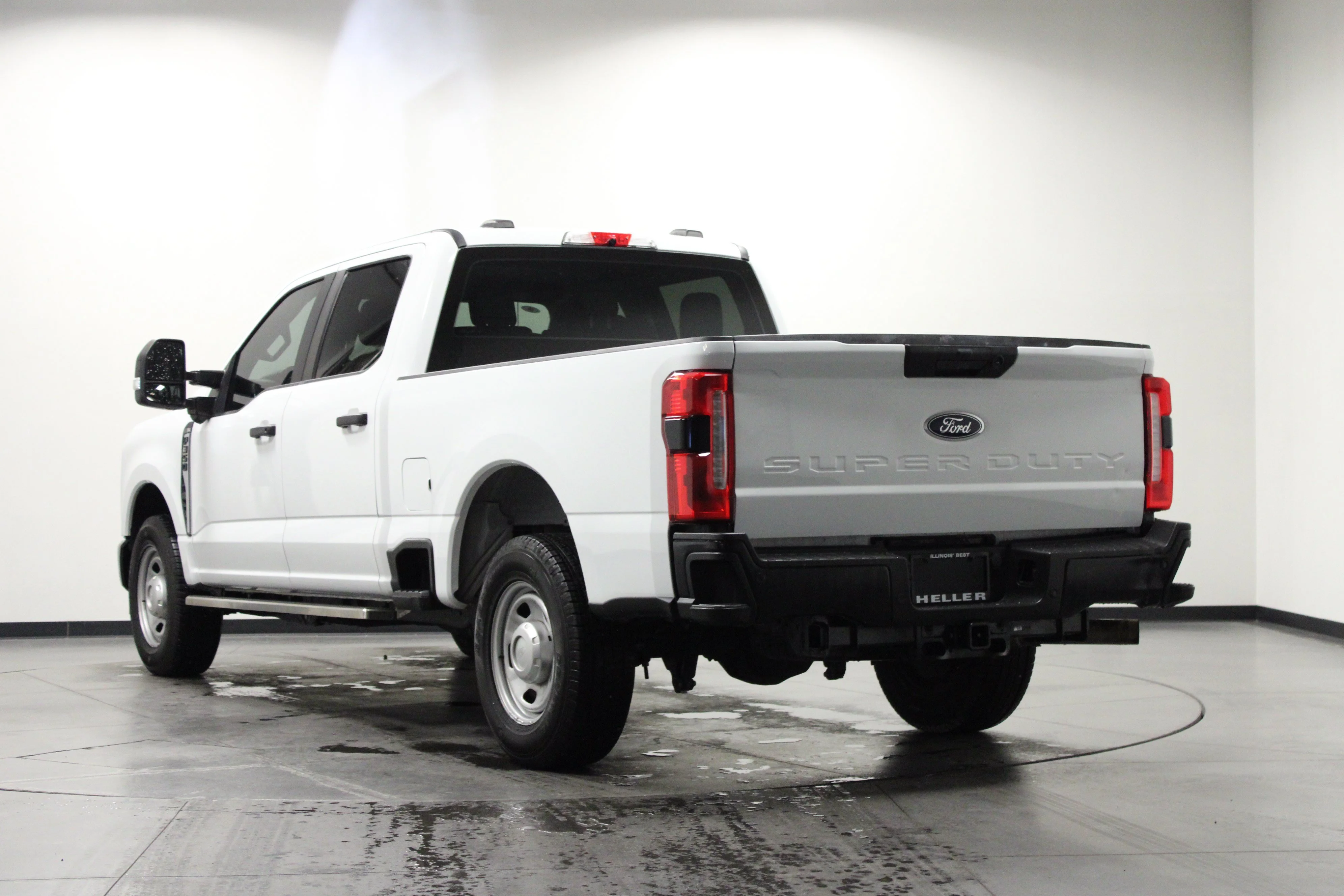 Used 2024 Oxford White Ford XL image 6