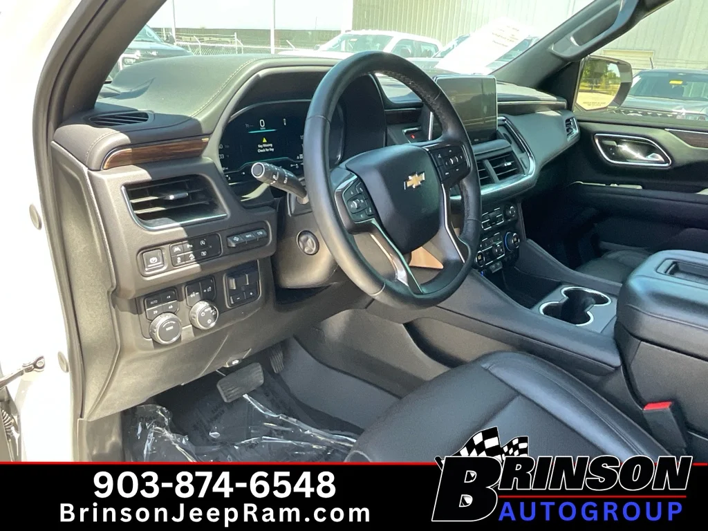 Used 2024 Iridescent Pearl Tricoat Chevrolet High Country image 30