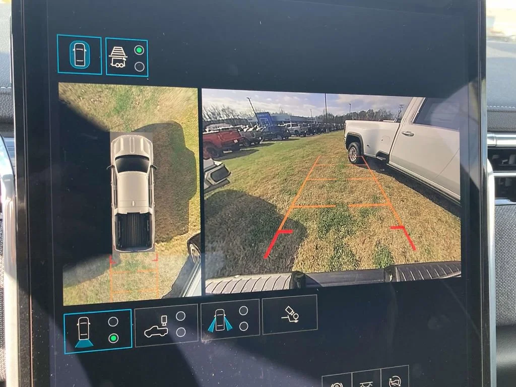New 2026 Deep Ocean Metallic GMC Elevation Extended Range image 20