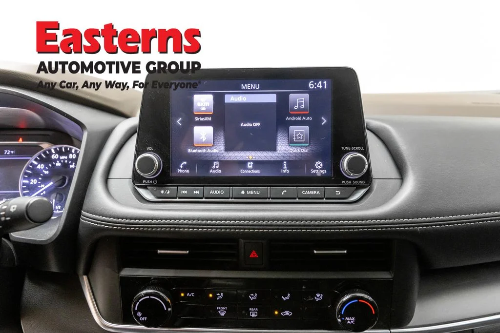 Used 2023 Gray Nissan S image 12