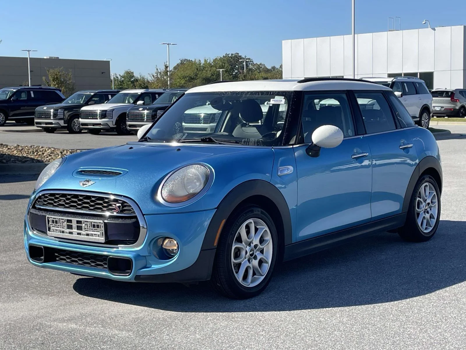 Used 2015 Electric Blue Metallic MINI S image 25
