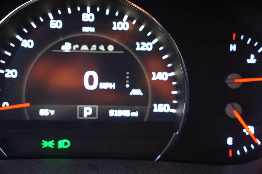 Used 2017 Snow White Pearl Kia SX Limited image 9