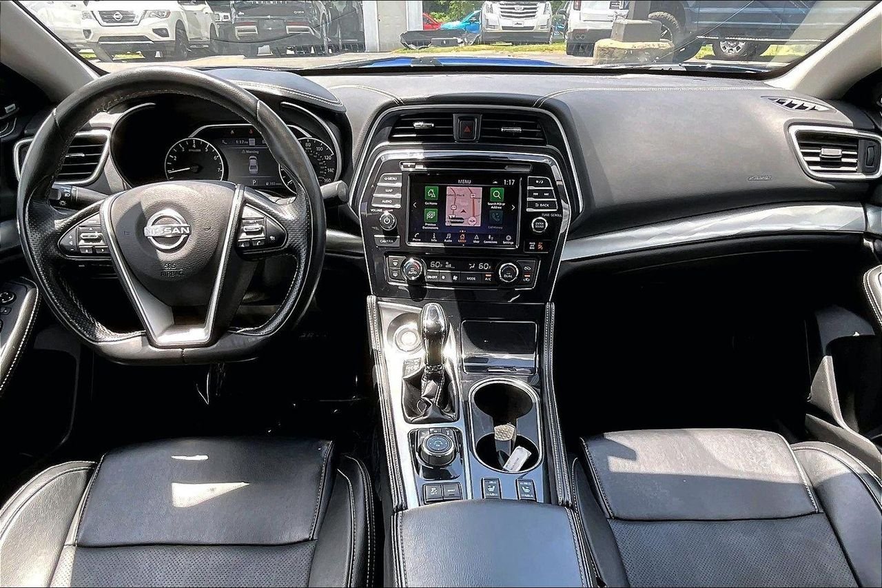 Used 2023 Deep Blue Pearl Nissan SL image 9