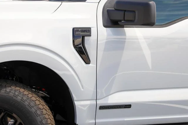 New 2026 Avalanche Ford XLT image 4