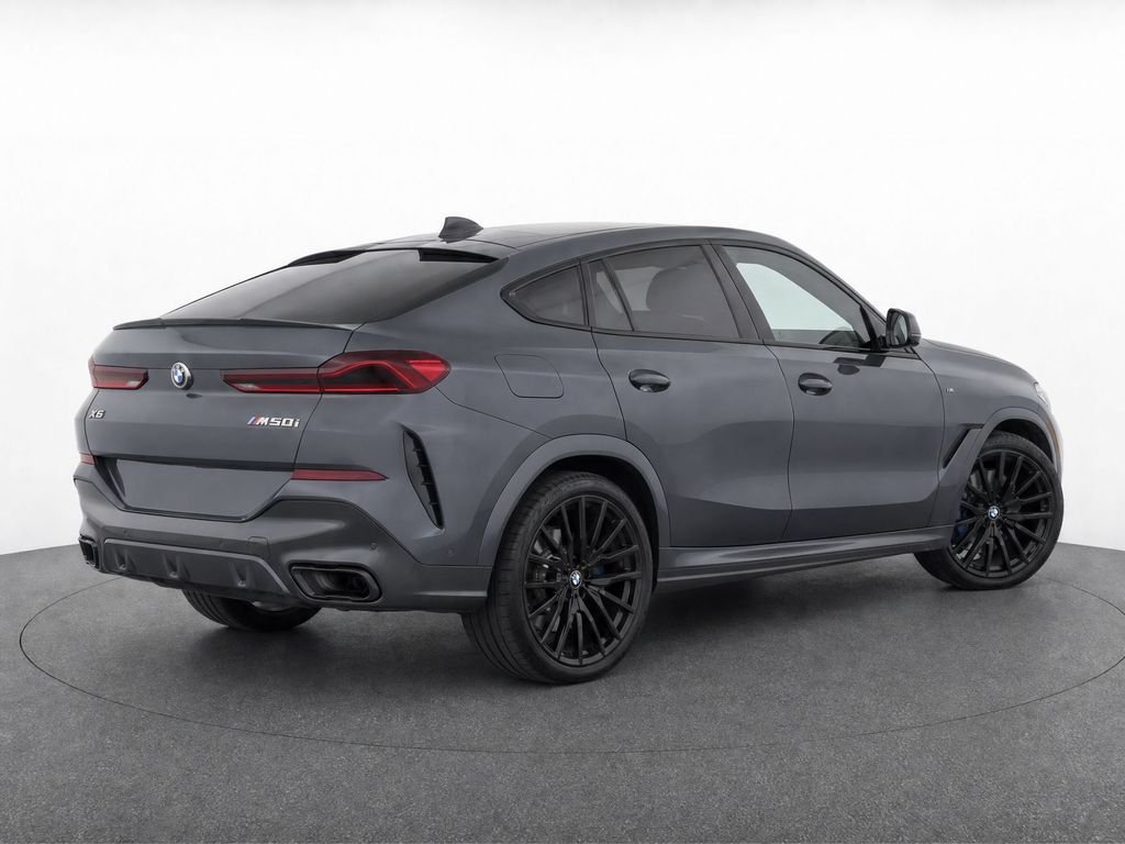 Used 2023 Gray Metallic BMW M50i image 3