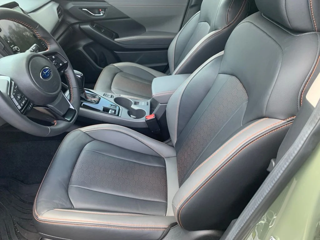 Used 2025 Green Subaru Limited image 3