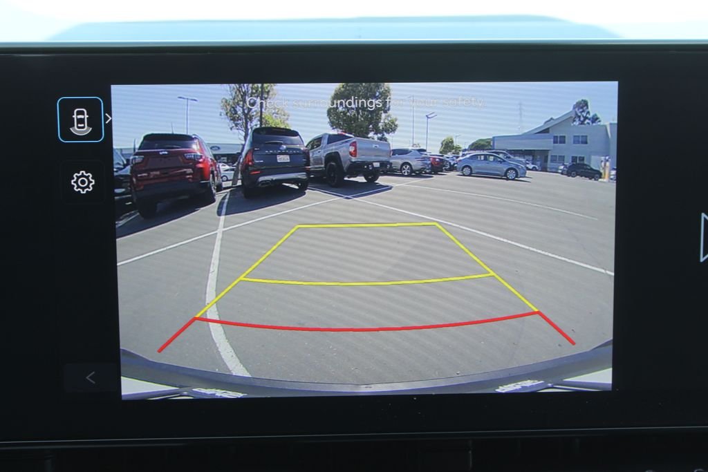 Used 2024 White Hyundai SEL image 24