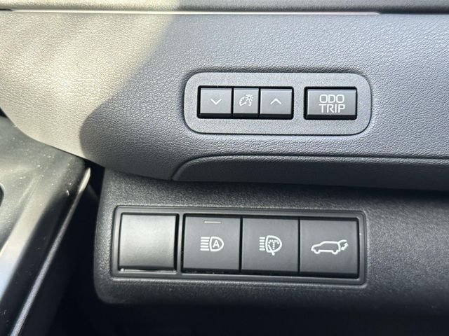 2026 Toyota bZ XLE - Photo 27