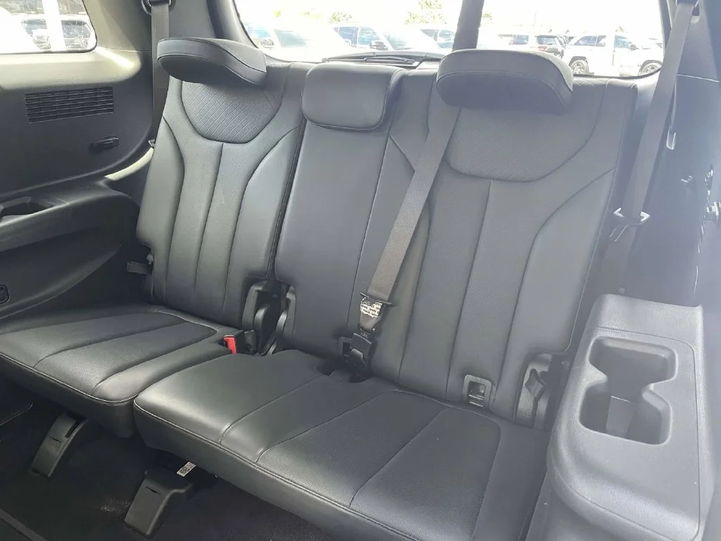 Certified Used 2025 Black Hyundai SEL image 20