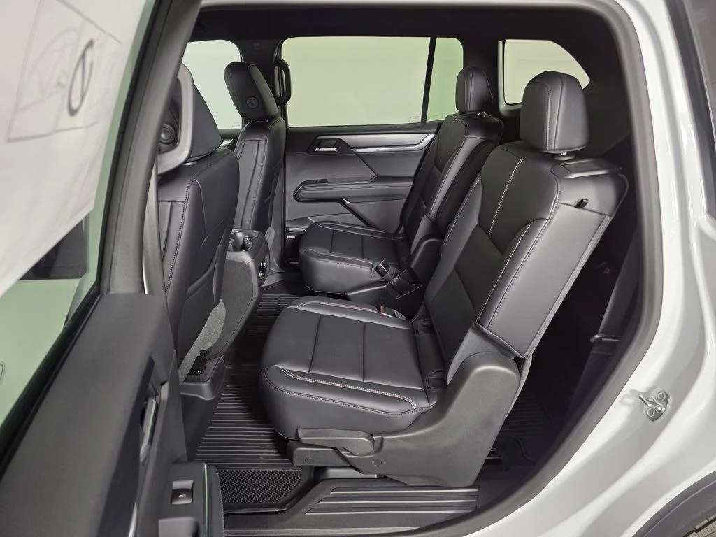 2025 GMC Acadia Elevation - Photo 16