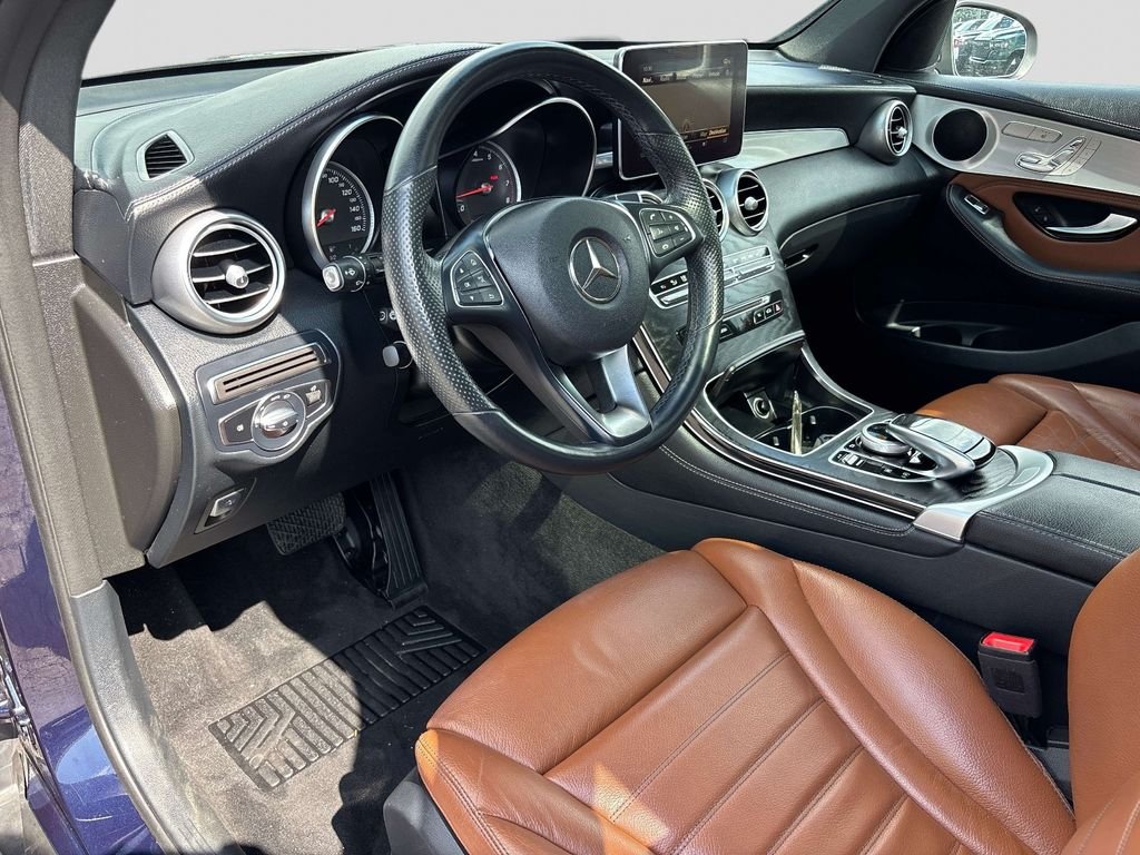 Used 2019 Blue Mercedes-Benz GLC 300 image 12