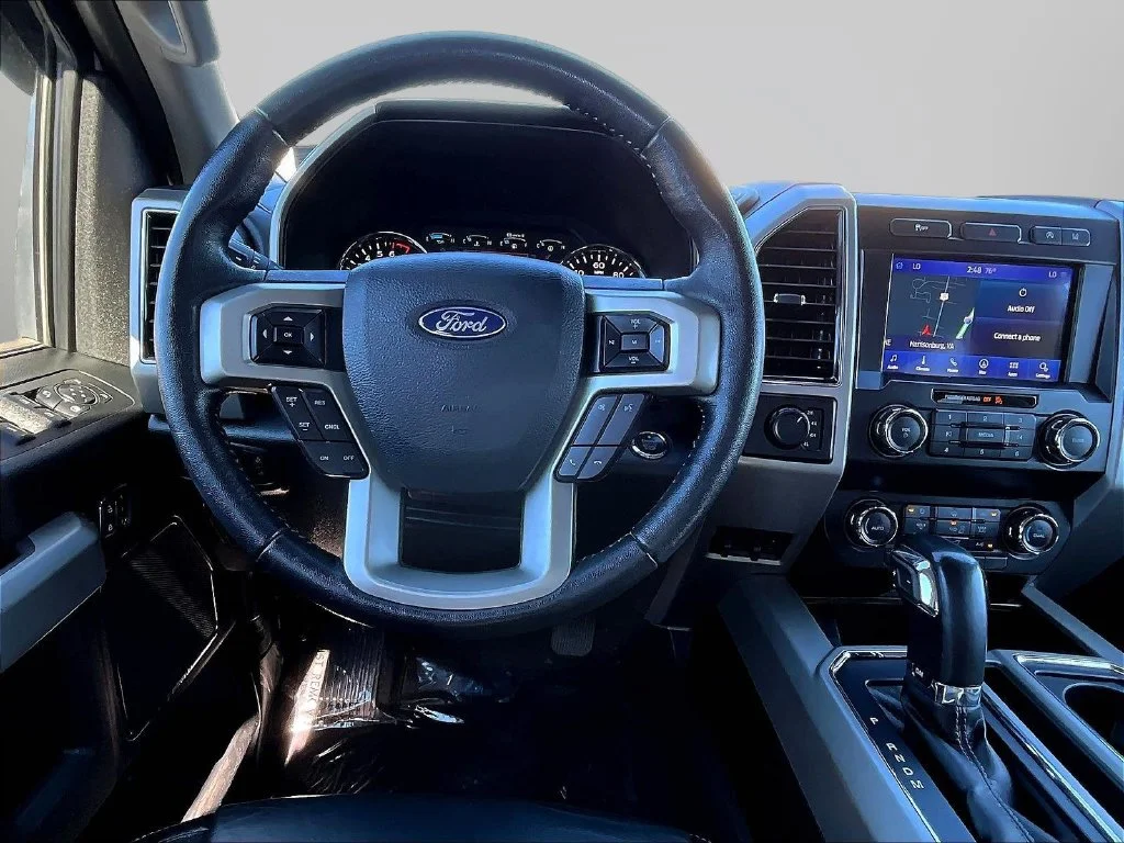 Used 2020 Oxford White Ford Lariat image 9