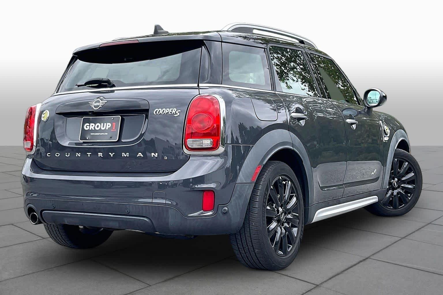 Used 2019 Thunder Gray Metallic MINI Cooper S E image 12
